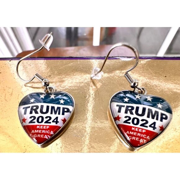 Trump 2024 Earrings MAGA New Heart Shaped Dangle Hooks Patriotic Electi… - Picture 4 of 12